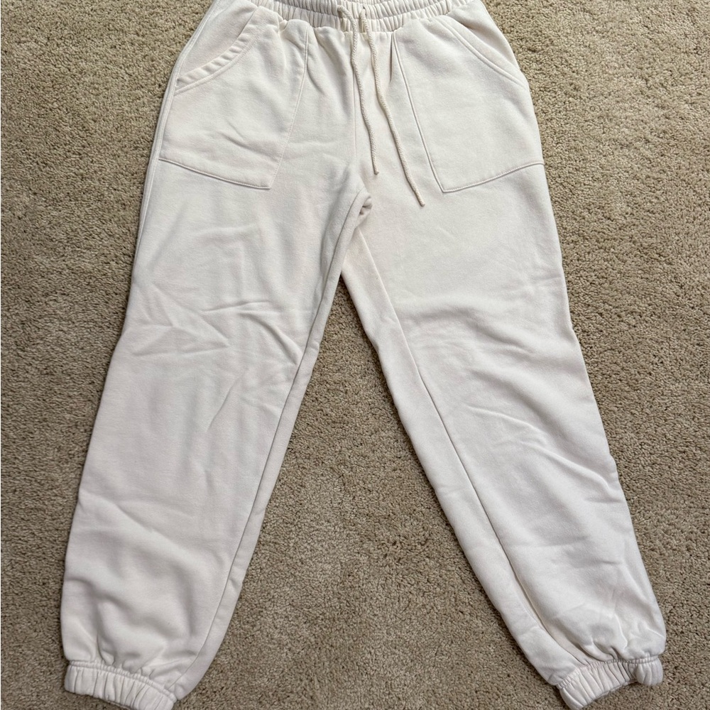 Universal Thread Joggers in Cream XS